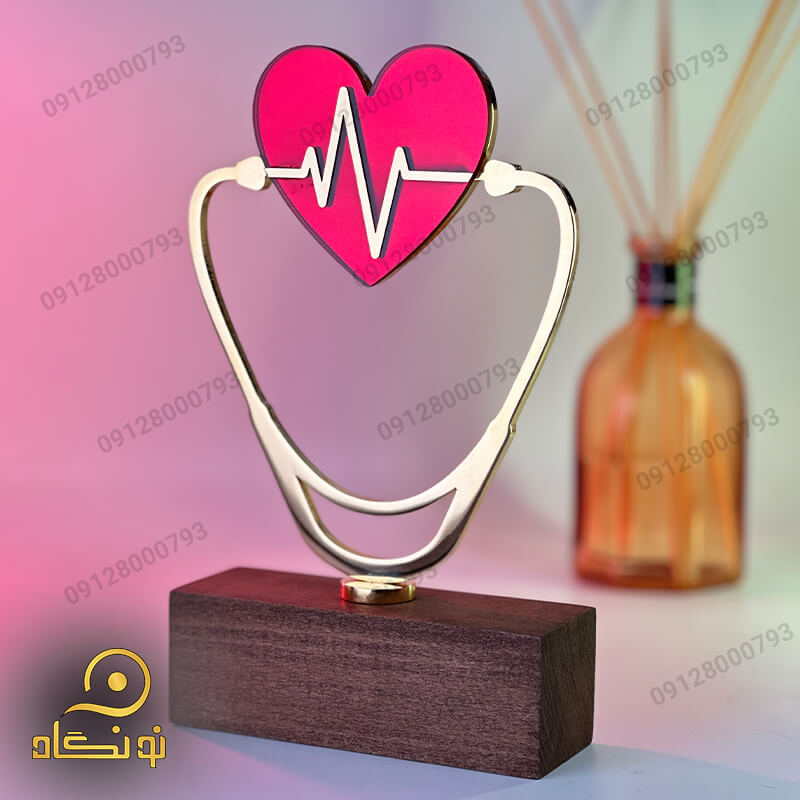 تندیس پرستار نونگاه
