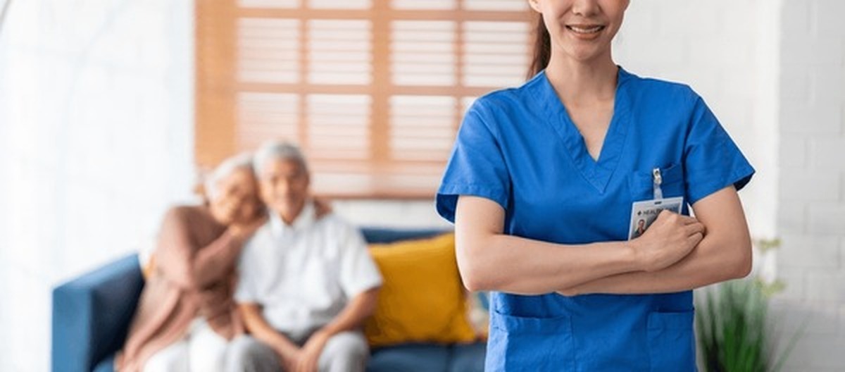 پرستار سالمندان در منزل