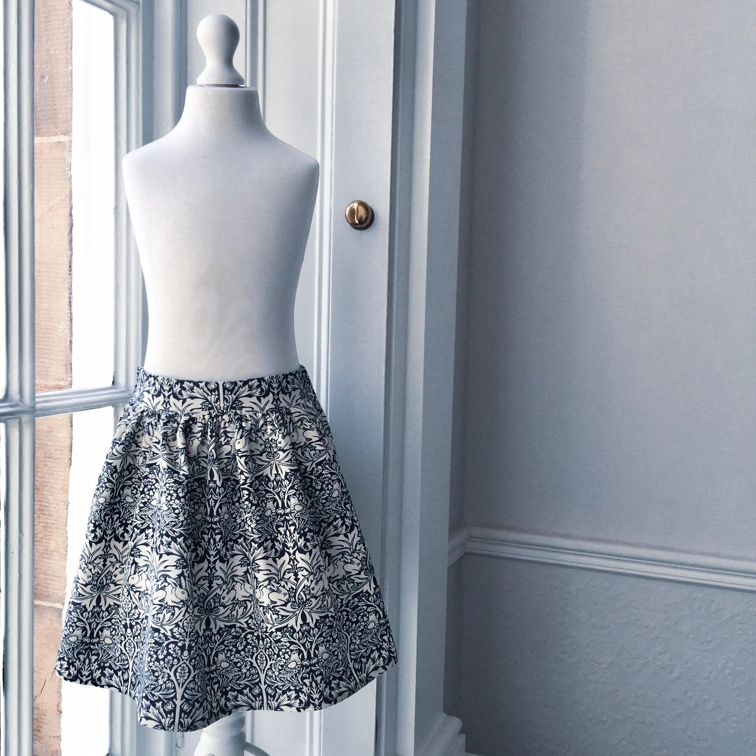 مقدار پارچه مورد نیاز برای دوخت دامن