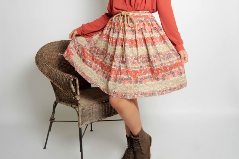 مقدار پارچه مورد نیاز برای دوخت دامن چین دار