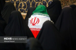 احیای کرامت زن در پرتو انقلاب؛ از سیره فاطمی تا حضور اجتماعی امروز