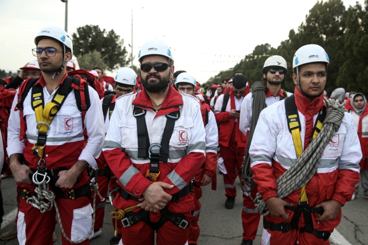 امداد‌رسانی هلال‌احمر به بیش از ۶ هزار نفر در  برف و سیلاب/ اسکان اضطراری هزار حادثه‌دیدگان