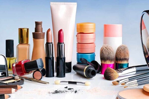 انتشار فهرست محصولات آرایشی لب فاقد مجوز