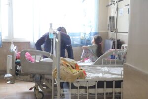 بخشی از ظرفیت بیمارستان فوق تخصصی کودکان به علت کمبود پرستار تعطیل است