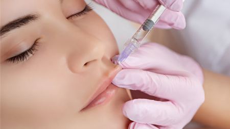 بهترین دکتر تزریق ژل لب در شیراز