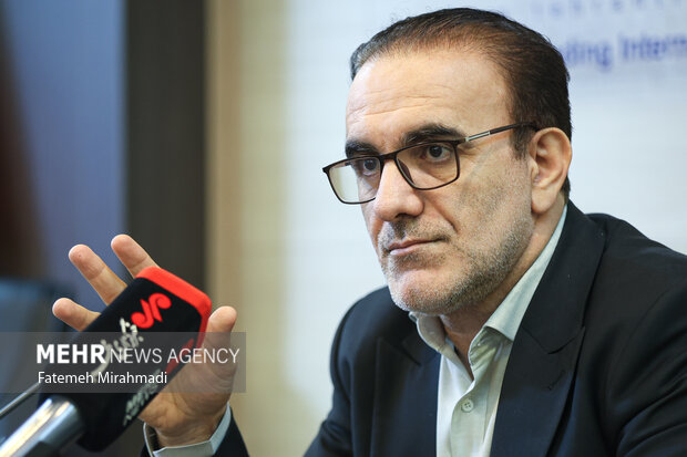رئیس‌زاده: پرداخت درمان از جیب مردم باید به کمتر از ۳۰ درصد برسد