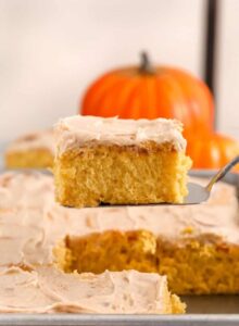 طرز تهیه رول های کدو حلوایی و دارچین