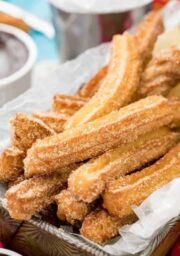 طرز تهیه چوروس، دسری کلاسیک و بسیار محبوب