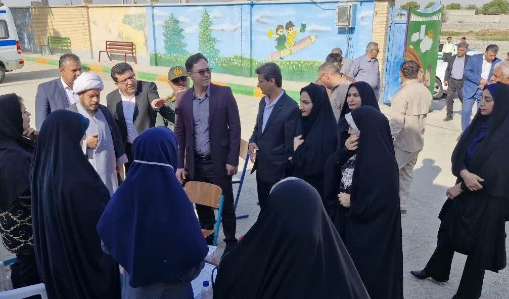 فرماندار تنگستان: سلامت خانواده مسیر اصلی ساختن جامعهای متعالی است فرماندار تنگستان: سلامت خانواده مسیر اصلی ساختن جامعهای متعالی است