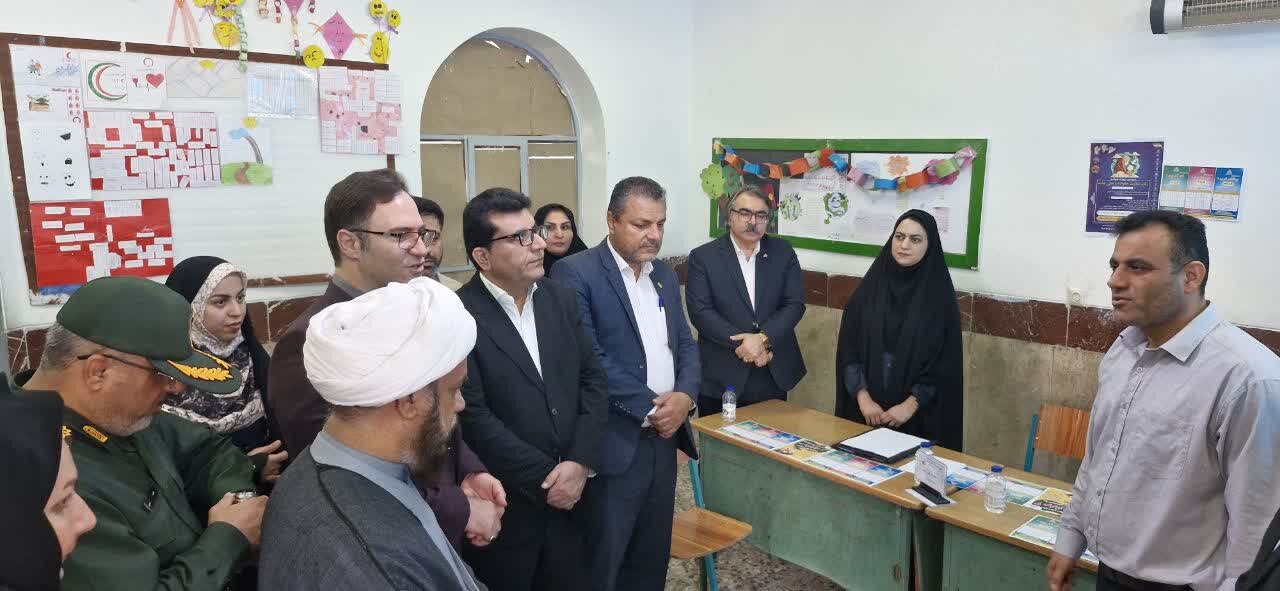 فرماندار تنگستان: سلامت خانواده مسیر اصلی ساختن جامعهای متعالی است فرماندار تنگستان: سلامت خانواده مسیر اصلی ساختن جامعهای متعالی است