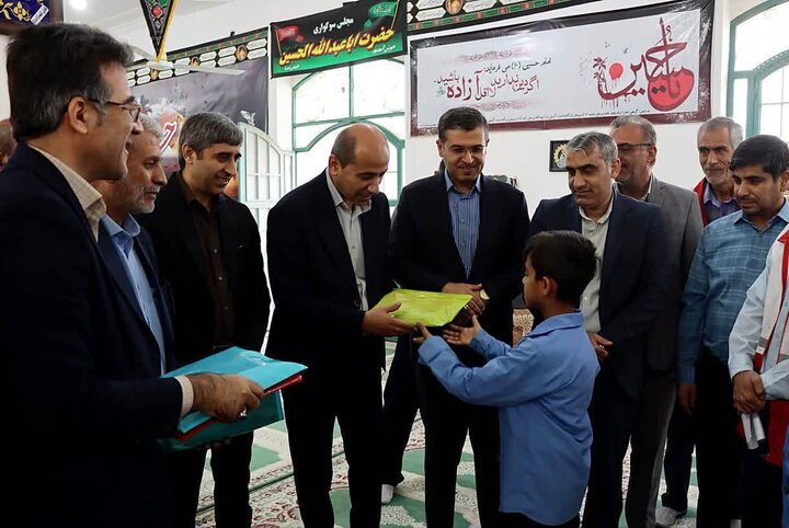 فرماندار دشتی: حضور مدیران در میان مردم  مستمر خواهد بود