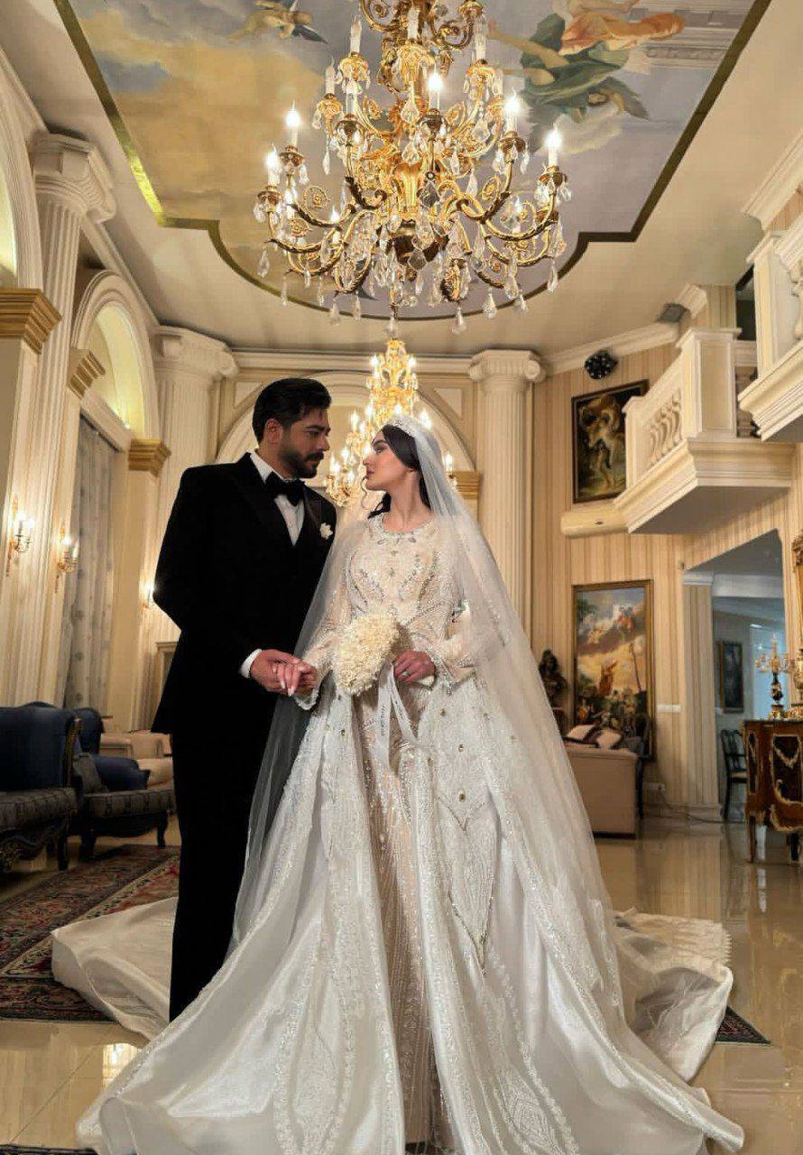 نگاهی به لباس عروس مریم مومن / خانم بازیگر با لباس عروس ترند سلطنتی درخشید + عکس نگاهی به لباس عروس مریم مومن / خانم بازیگر با لباس عروس ترند سلطنتی درخشید + عکس