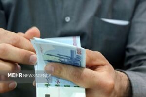 گلایه امام جمعه خواف از تأخیر چندماهه حقوق کارگران برخی شرکت‌های معدنی