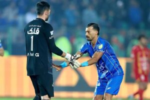 استقلال در آستانه تصمیم سخت