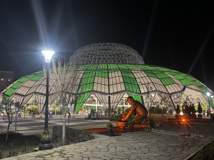 باغ ارغوان افتتاح شد؛ بزرگ‌ترین بازار گل و گیاه کشور در شرق اصفهان