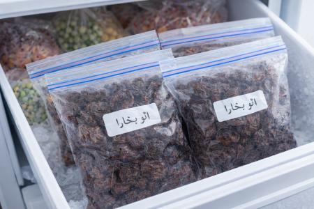 روش نگهداری آلو بخارا در فریزر: ماندگاری طولانی با طعم ثابت و طبیعی