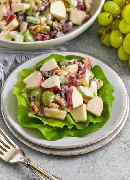 طرز تهیه سالاد والدورف، سالاد کلاسیک آمریکایی