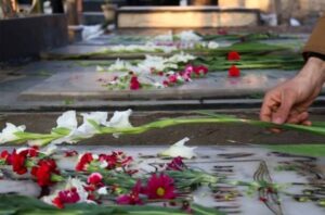 آیین گلباران مزار شهدا در آذربایجان شرقی برگزار می‌شود