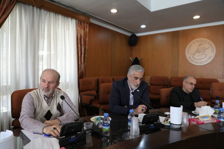 بررسی چالش های حوزه مواد غذایی و بهداشتی بررسی چالش های حوزه مواد غذایی و بهداشتی