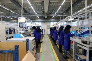 شیفت دوم بی‌حقوق؛ تاملی در باب زندگی زنان شاغل