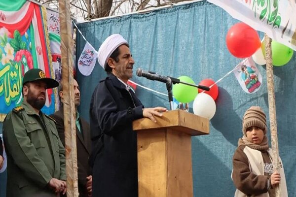 ماموستا عباسی: حفظ وحدت تنها راه خنثی کردن توطئه های دشمنان است