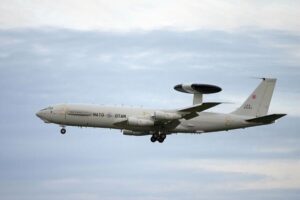 ناتو نظارت بر آسمان ایران را افزایش داد/ بجای نظارت بر روسیه