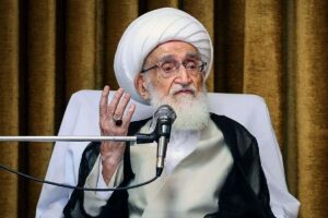 نظر جالب یک مرجع تقلید درمورد موتور سواری بانوان