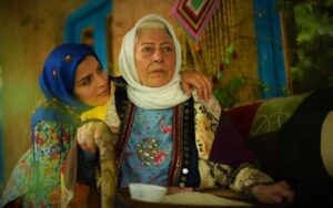 ژست بامزه قربان، طلا، سوسن و زیبا در پشت‌صحنه سریال سوجان+ عکس