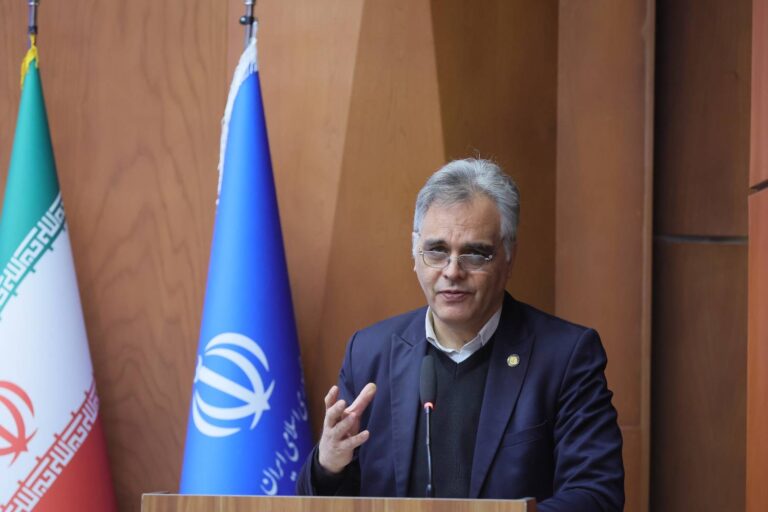 کادر پرستاری در حوادث دی ماه سنگ تمام گذاشت