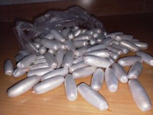 کشف ۹۴۷ گرم کوکائین بلعیده‌شده در فرودگاه امام خمینی (ره)