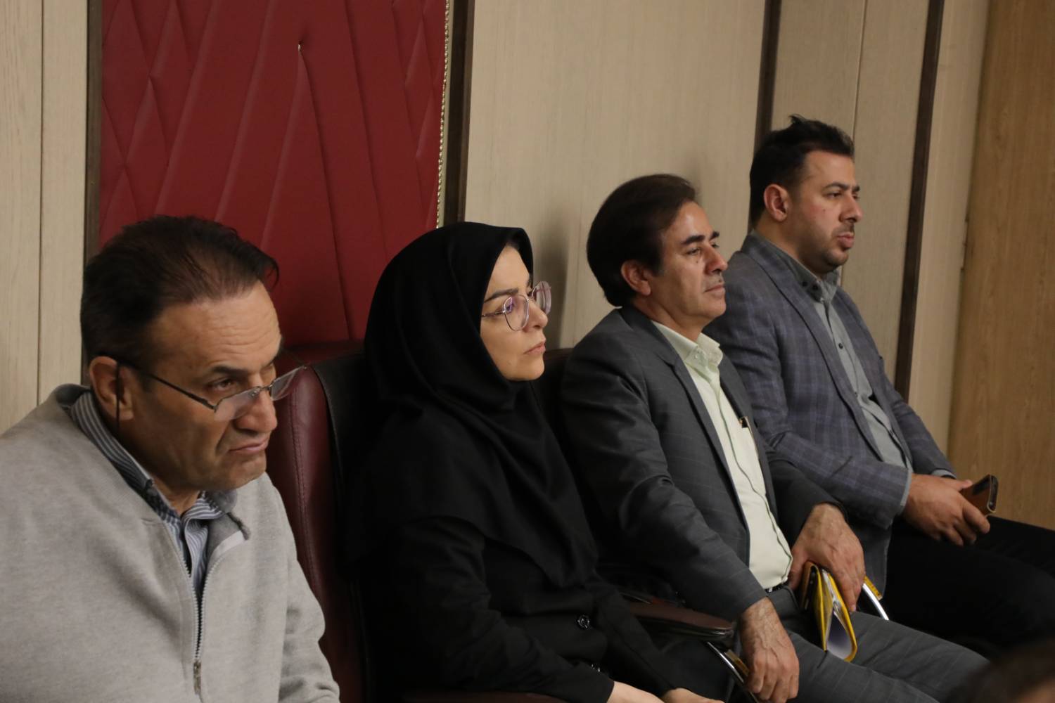 گلایههای فعالان مراکز خدمات پرستاری در منزل از نابسامانیها گلایههای فعالان مراکز خدمات پرستاری در منزل از نابسامانیها