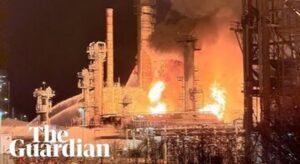 آتش‌سوزی در بزرگترین پالایشگاه استرالیا/ تولید بنزین مختل شد