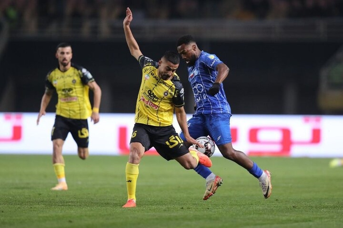 استقلال باید قهرمان لیگ معرفی شود