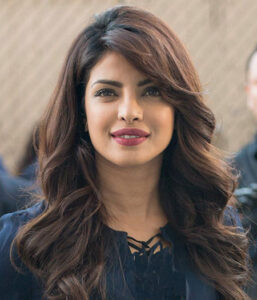 بیوگرافی پریانکا چوپرا بازیگر زیبای هندی+ تصاویر خانوادگی