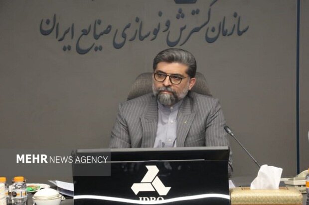 تامین به‌موقع و کافی ورق خودرو در دستور کار وزارت صمت