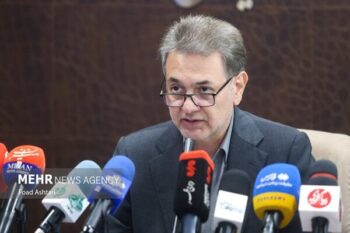 تکریم بیمه شدگان و ارایه دهندگان خدمت در سال جاری