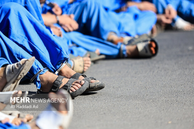 دستگیری ۶ قاچاقچی و کشف ۲۸۱ کیلوگرم مواد مخدر در غرب تهران