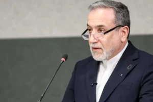 دیدار عراقچی با وزیر خارجه عمان در مسقط + عکس
