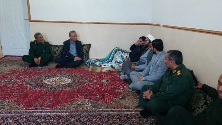 دیدار مسئولان با رزمنده جنگ تحمیلی سوم در کنگان