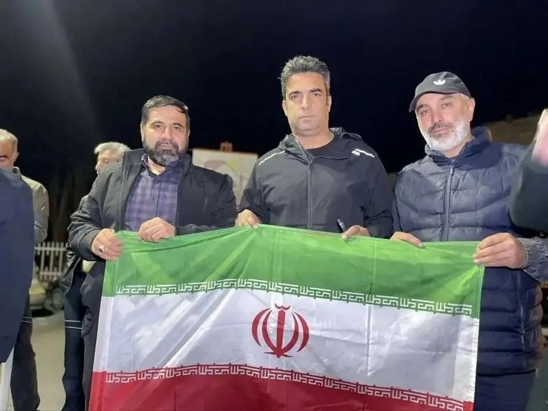 منوچهر هادی در تجمعات شبانه حاضر شد + عکس