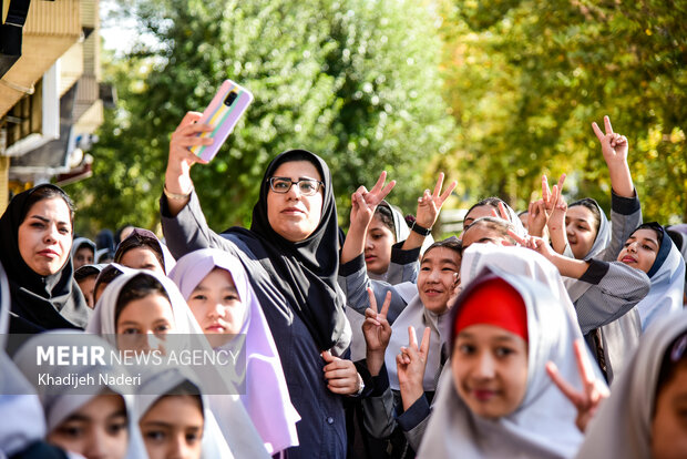 وقتی یک کلیک پرخطر می‌شود؛ تأثیر رفتارهای پرریسک بر روان نسل امروز