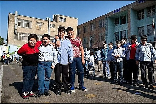 رئیس شبکه بهداشت دیر: ۲۴ درصد از دانش‌آموزان شهرستان اضافه‌وزن دارند