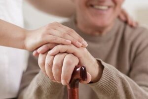 نکات مهم استخدام پرستار سالمند در منزل