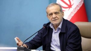 پزشکیان: چنددستگی و تفرقه یعنی آتش/ امروز ایران را در منطقه به عنوان یک قدرت می بینند