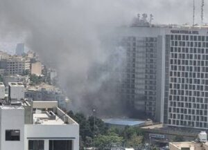 آتش‌سوزی گسترده در تهران / هتل استقلال دچار حریق شد؟