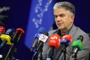 پاسخ وزارت بهداشت به گلایه بیماران: صف انتظار در همه دنیا وجود دارد