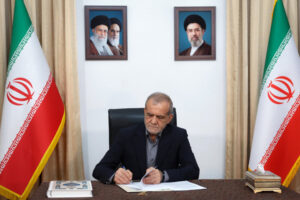 پزشکیان در پیامی درگذشت پدر بزرگوار شهیدان اسفندیاری را تسلیت گفت