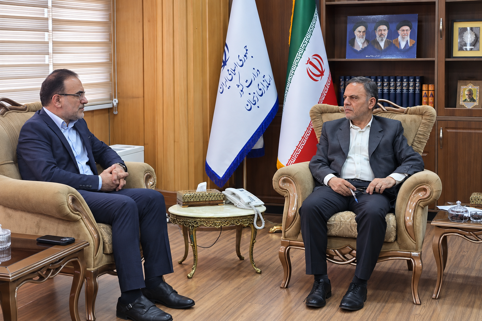 دیدار رئیس‌کل سازمان نظام پزشکی با استاندار زنجان