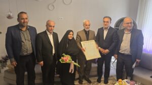 دیدار رئیس‌کل سازمان نظام پزشکی با خانواده باقری‌وند؛ خانواده‌ای در خدمت سلامت