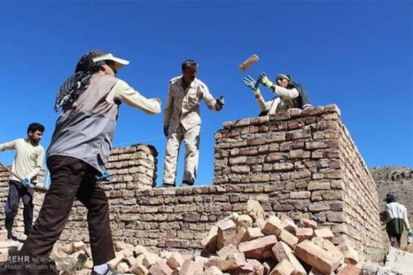 روایت خدمت بی‌منت در آوج؛ از رنگ دیوارها تا امیدی که زنده می‌شود
